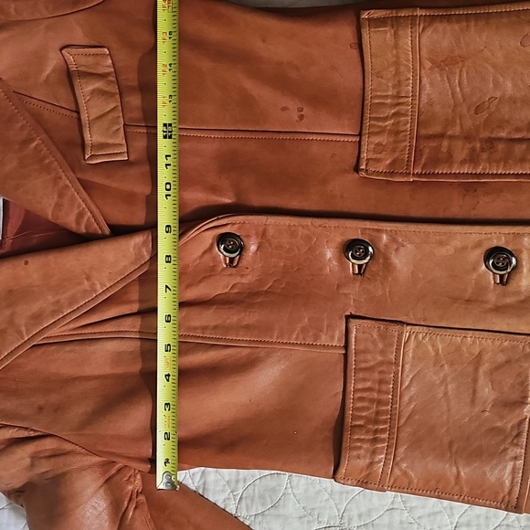 Vintage Women's Tan Leather Jacket - Picture 9 of 12